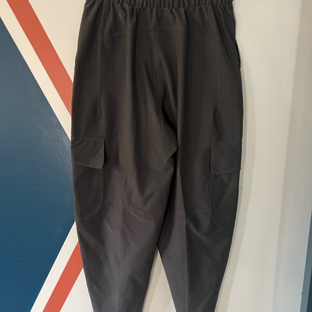 lululemon athletica charcoal grey Cargo utility barrel Pants - Picture 3 of 6
